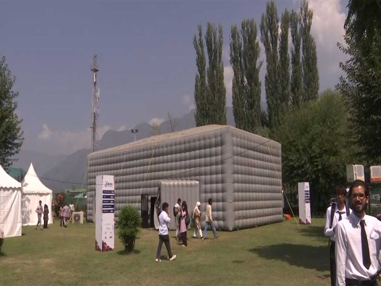 Portable Theatres at IFFJK (Photo/ANI) Portable Theatres at IFFJK (Photo/ANI)