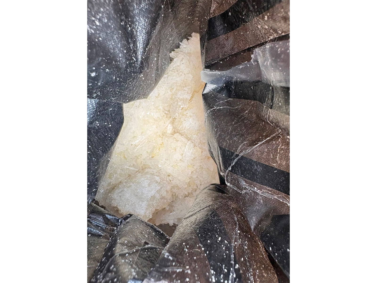 Seized white coloured crystalline narcotics substance (Photo/DRI Indore zonal unit) Seized white coloured crystalline narcotics substance (Photo/DRI Indore zonal unit)