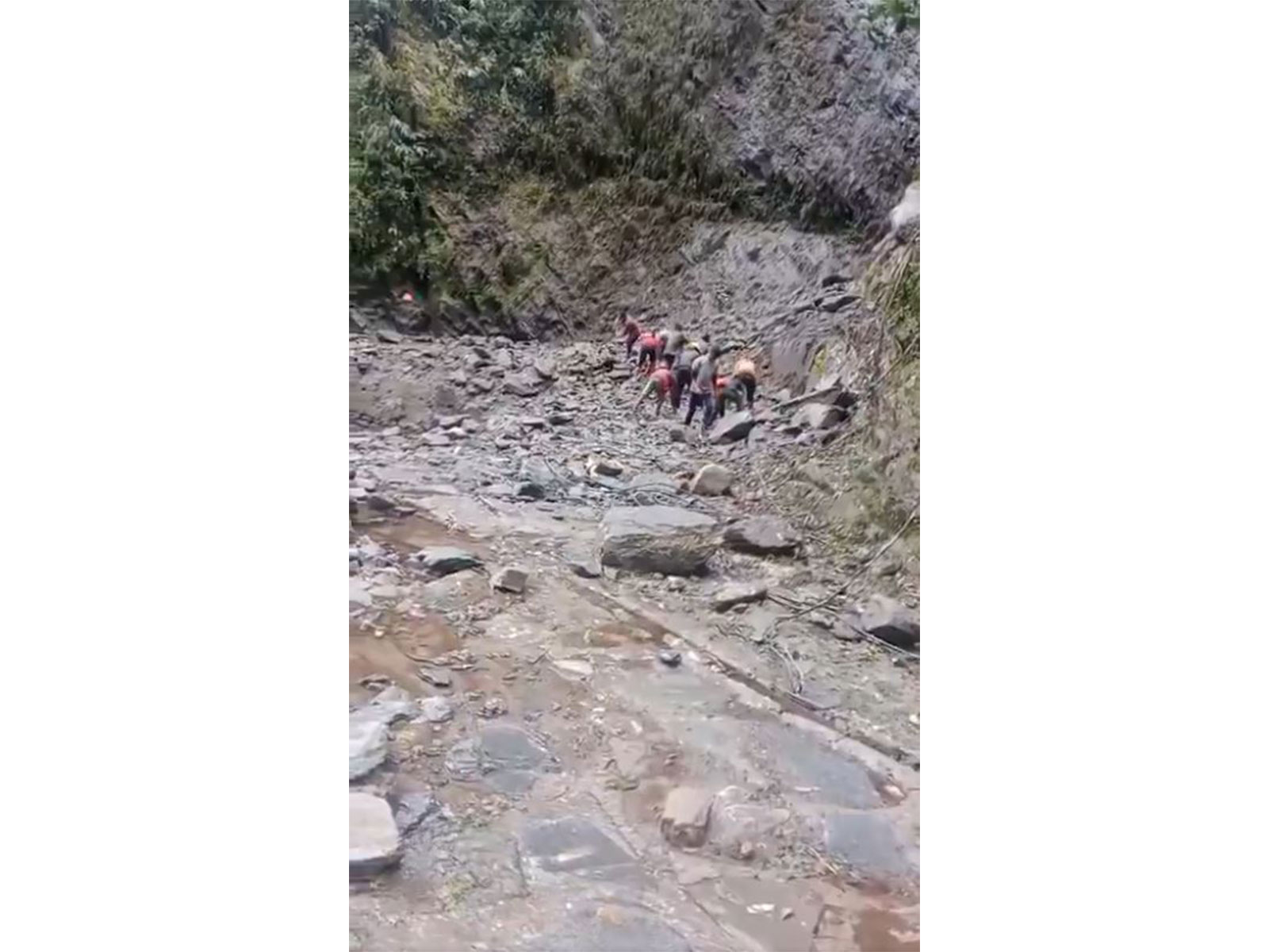 Kedarnath trek route blocked near Chirbasa helipad after rainfall (Photo/X/@RudraprayagPol)