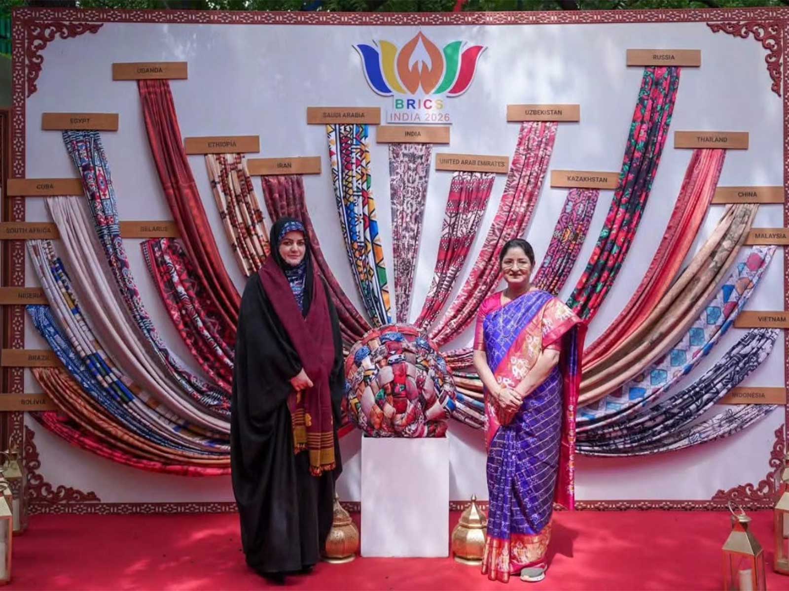 Iranian President Masoud Pezeshkian's daughter Zahra with Annapurna Devi (Photo/Instagram/@annpurna.devi) Iranian President Masoud Pezeshkian's daughter Zahra with Annapurna Devi (Photo/Instagram/@annpurna.devi)