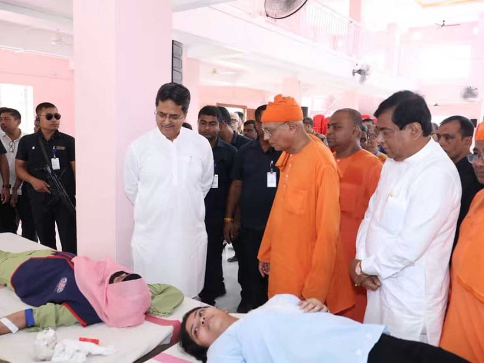 Tripura CM Manik Saha encourages blood donors at Ramakrishna Mission Camp (Photo/ANI) Tripura CM Manik Saha encourages blood donors at Ramakrishna Mission Camp (Photo/ANI)