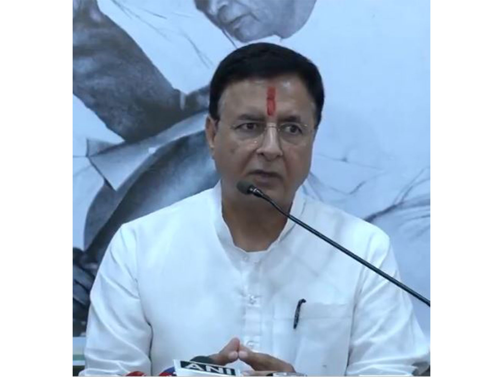 Gujarat state Congress in-charge Randeep Surjewala (Photo/ANI)