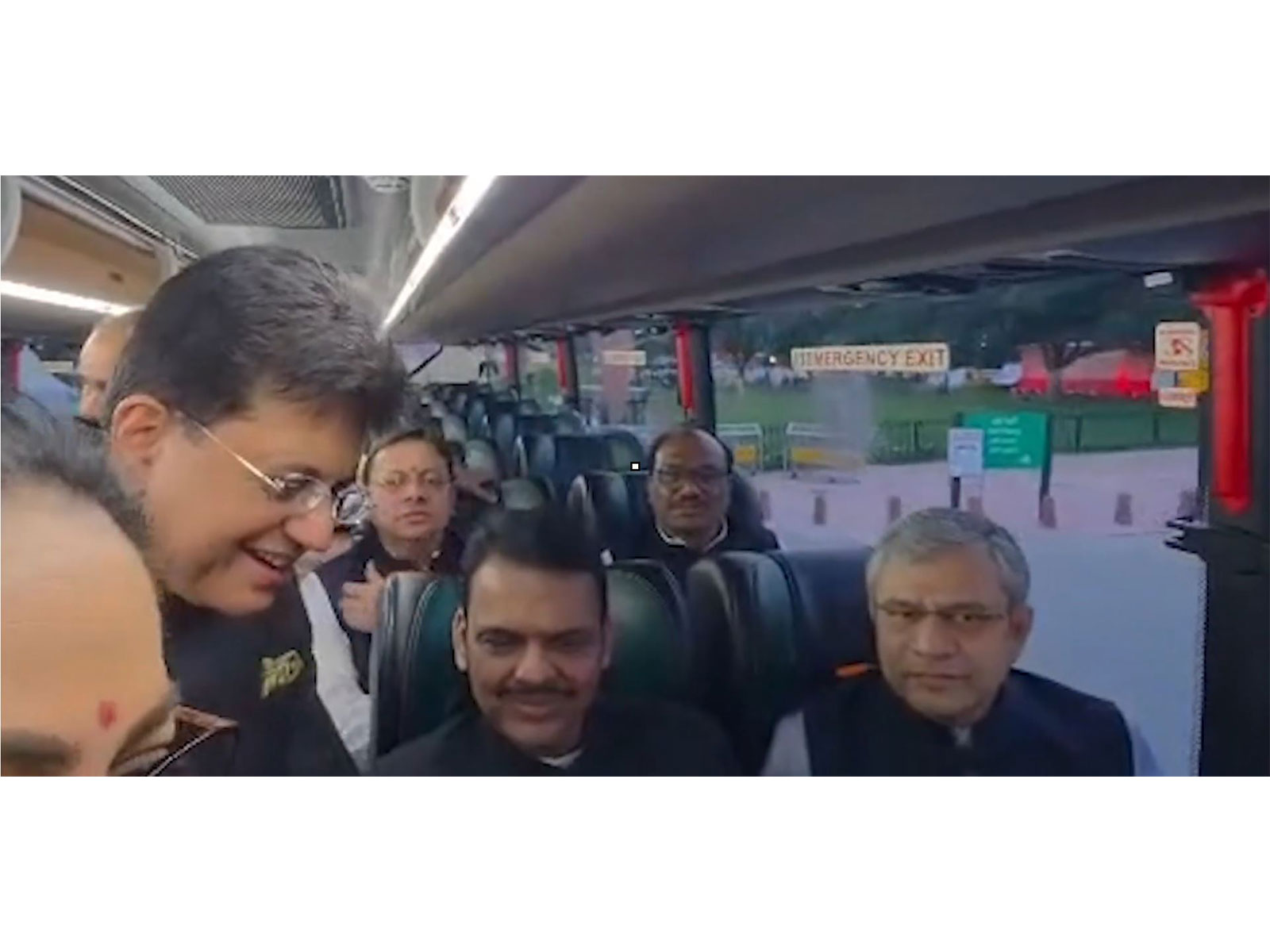 Chief Ministers, union ministersย travelled by by bus for BRICS dinner hosted by PM Modi. (Photo:X/@pushkardhami) Chief Ministers, union ministersย travelled by by bus for BRICS dinner hosted by PM Modi. (Photo:X/@pushkardhami)