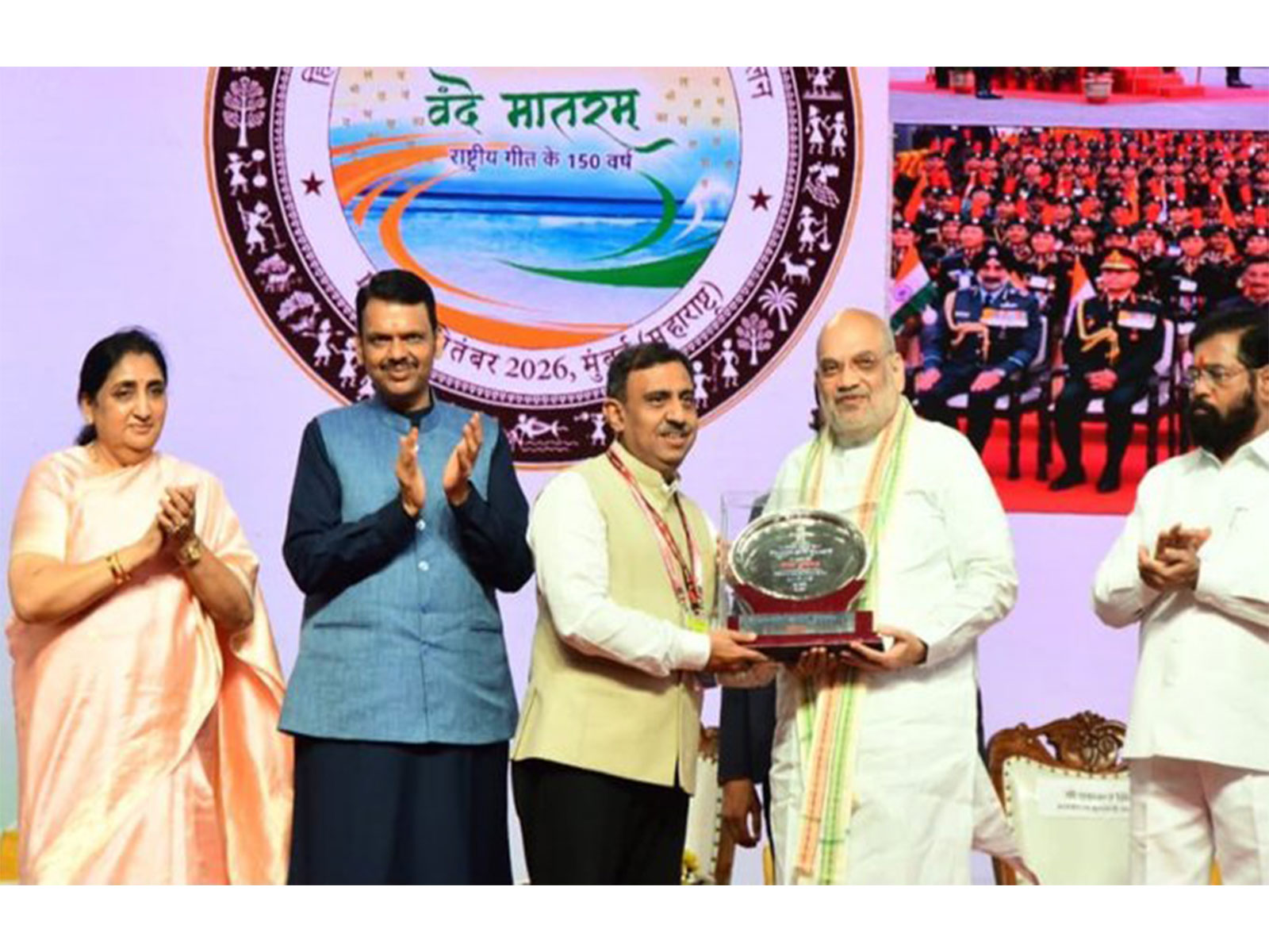 The Ministry of Defence awarded the Rajbhasha Kirti Award (Photo/@SpokespersonMoD) The Ministry of Defence awarded the Rajbhasha Kirti Award (Photo/@SpokespersonMoD)