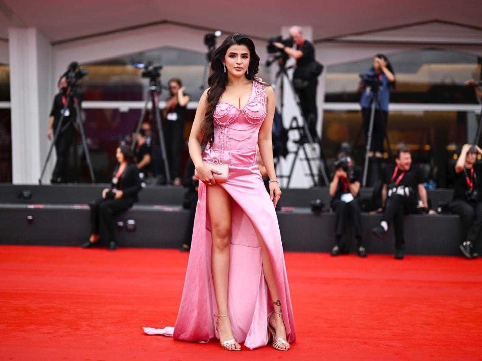Actress Manasi Pawar Looks Breathtakingly Gorgeous at Venice Film Festival Actress Manasi Pawar Looks Breathtakingly Gorgeous at Venice Film Festival