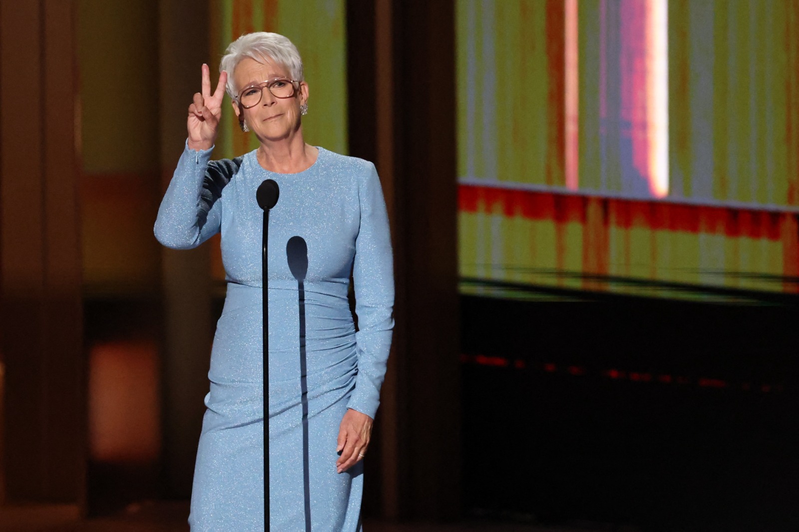 Jamie Lee Curtis cries at 2026 Emmys while honouring late friend Rob Reiner