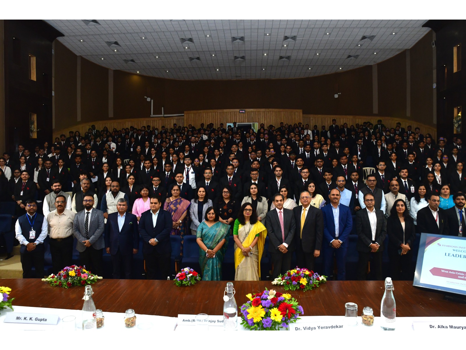 SIIB Pune Hosts Leadership Series 2026 on West Asia Crisis and Its Impact on Global Trade and Business SIIB Pune Hosts Leadership Series 2026 on West Asia Crisis and Its Impact on Global Trade and Business