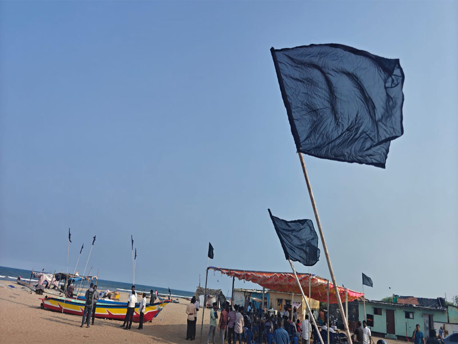 Chennai fisherfolk protest proposed new Secretariat project (Photo/ANI) Chennai fisherfolk protest proposed new Secretariat project (Photo/ANI)