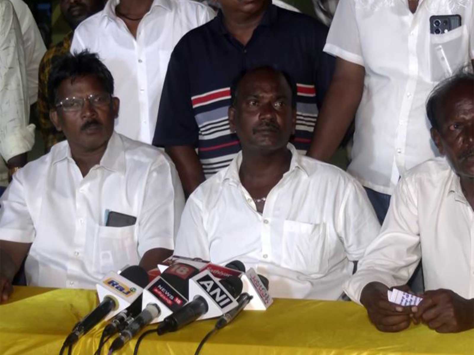 Fishermen protest against proposed Secretariat project at Pattinapakkam beach in Chennai (Photo/ANI)