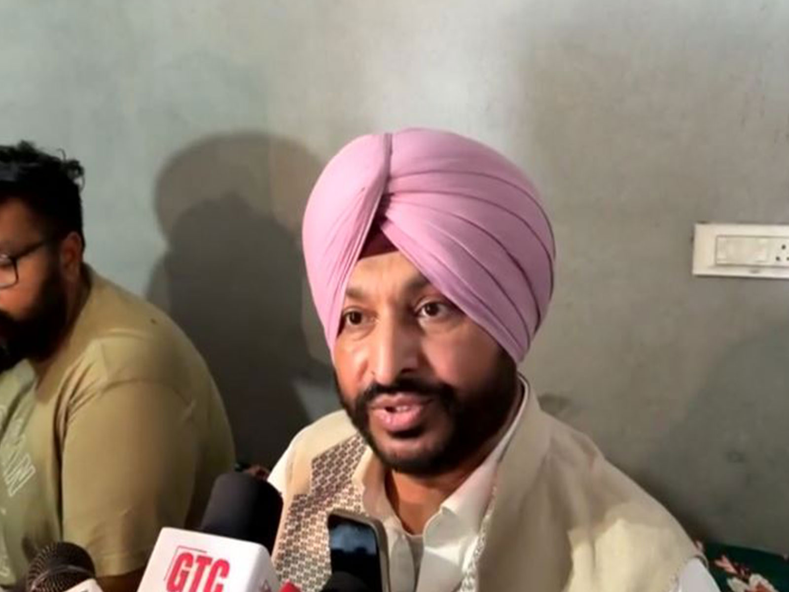 BJP leader Ravneet Singh Bittu (Photo/ANI) BJP leader Ravneet Singh Bittu (Photo/ANI)