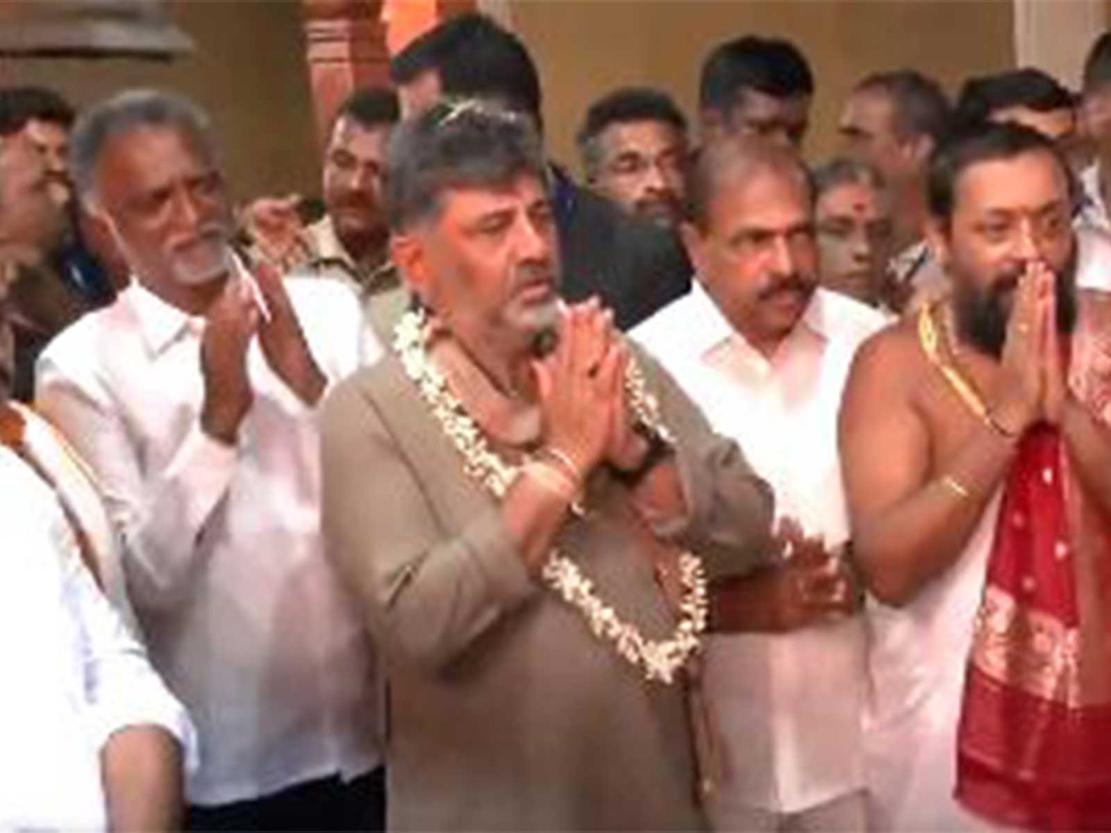 Karnataka CM DK Shivakumar at Kadri Manjunatha Temple (Photo/ANI) Karnataka CM DK Shivakumar at Kadri Manjunatha Temple (Photo/ANI)