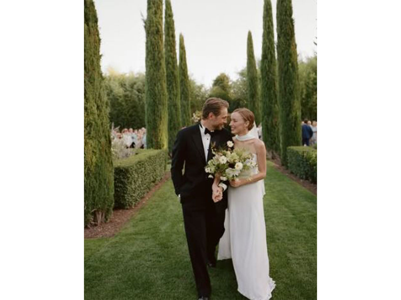 ‘Bridgerton’ star Phoebe Dynevor confirms marriage to Cameron Fuller, wedding pictures out