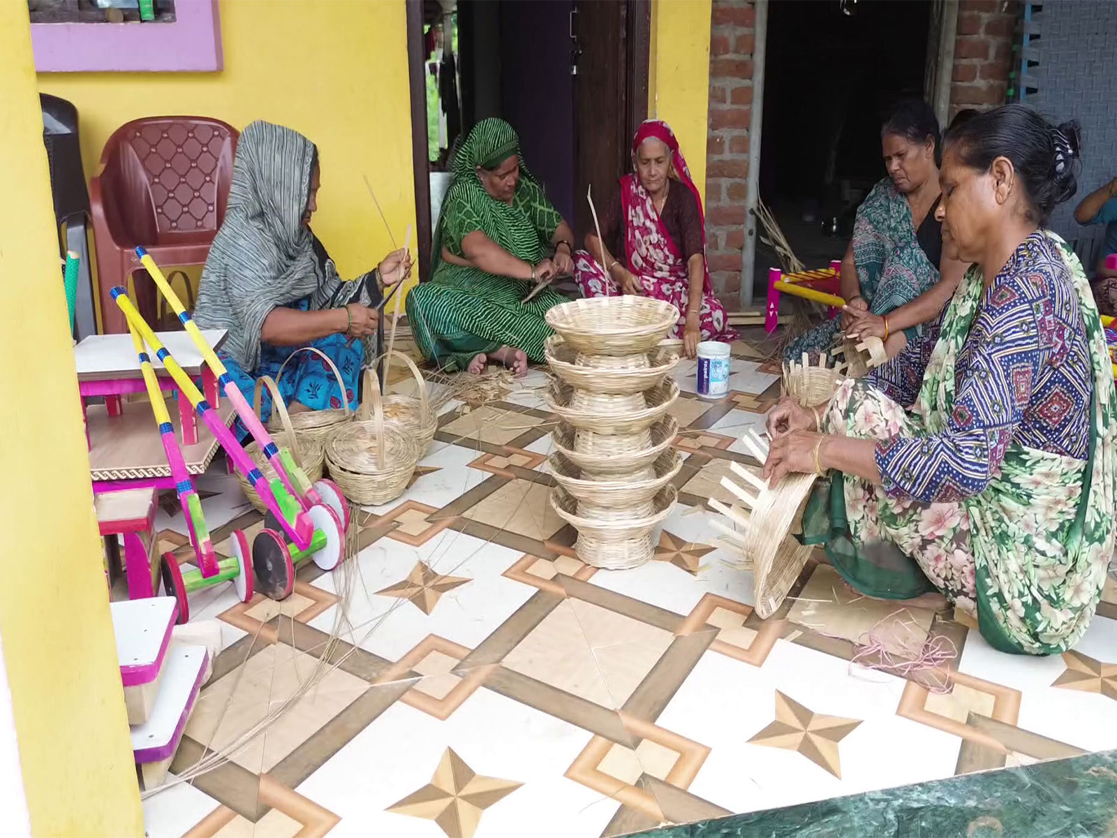 Rural women of Chamunda Sakhi Mandal make traditional handicraft items in Sarsoli village of Gujarat's Aravalli district (Photo:ANI) Rural women of Chamunda Sakhi Mandal make traditional handicraft items in Sarsoli village of Gujarat's Aravalli district (Photo:ANI)