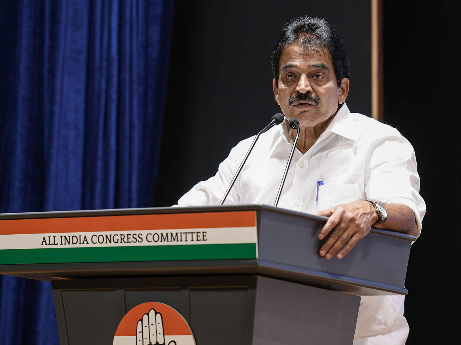 Congress general secretary KC Venugopal (File Photo/ANI) Congress general secretary KC Venugopal (File Photo/ANI)