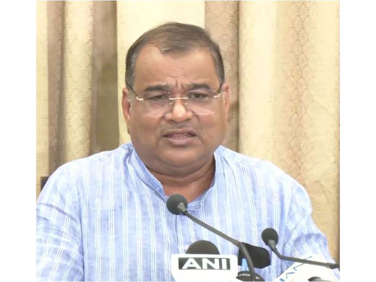 Rebel TMC leader Akhruzzaman (Photo/ANI) Rebel TMC leader Akhruzzaman (Photo/ANI)