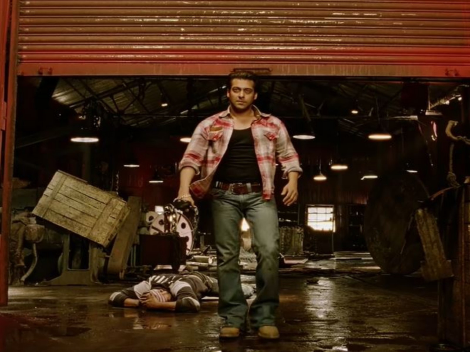 Salman Khan in 'Wanted' (Photo/TSeries)