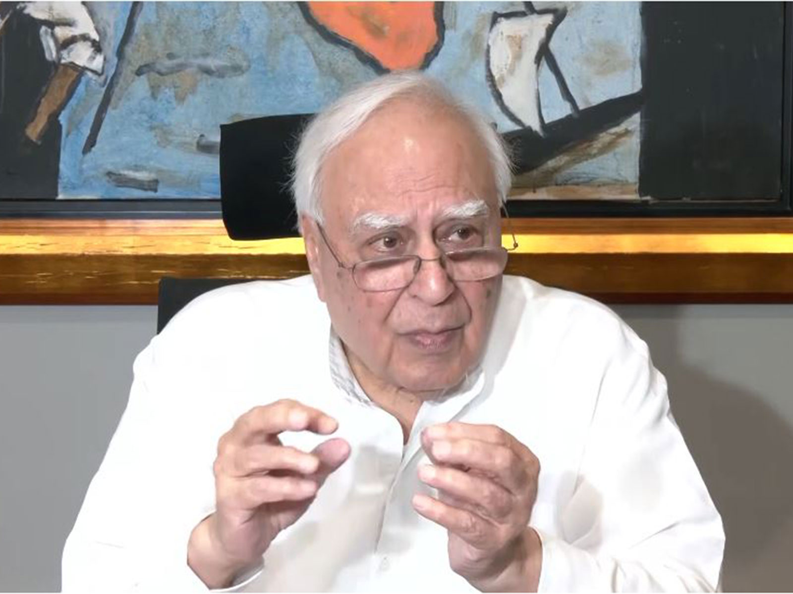 “Am I not a citizen?”: Kapil Sibal slams CEC Gyanesh&hellip;