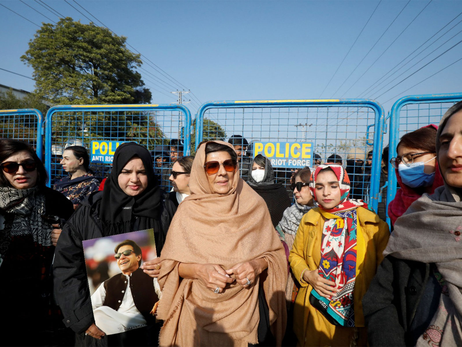 Aleema Khan, sister of jailed former Prime Minister of Pakistan and leader of the Pakistan Tehreek-e-Insaf (PTI) party, Imran Khan, along with supporters (File Photo/Reuters) Aleema Khan, sister of jailed former Prime Minister of Pakistan and leader of the Pakistan Tehreek-e-Insaf (PTI) party, Imran Khan, along with supporters (File Photo/Reuters)