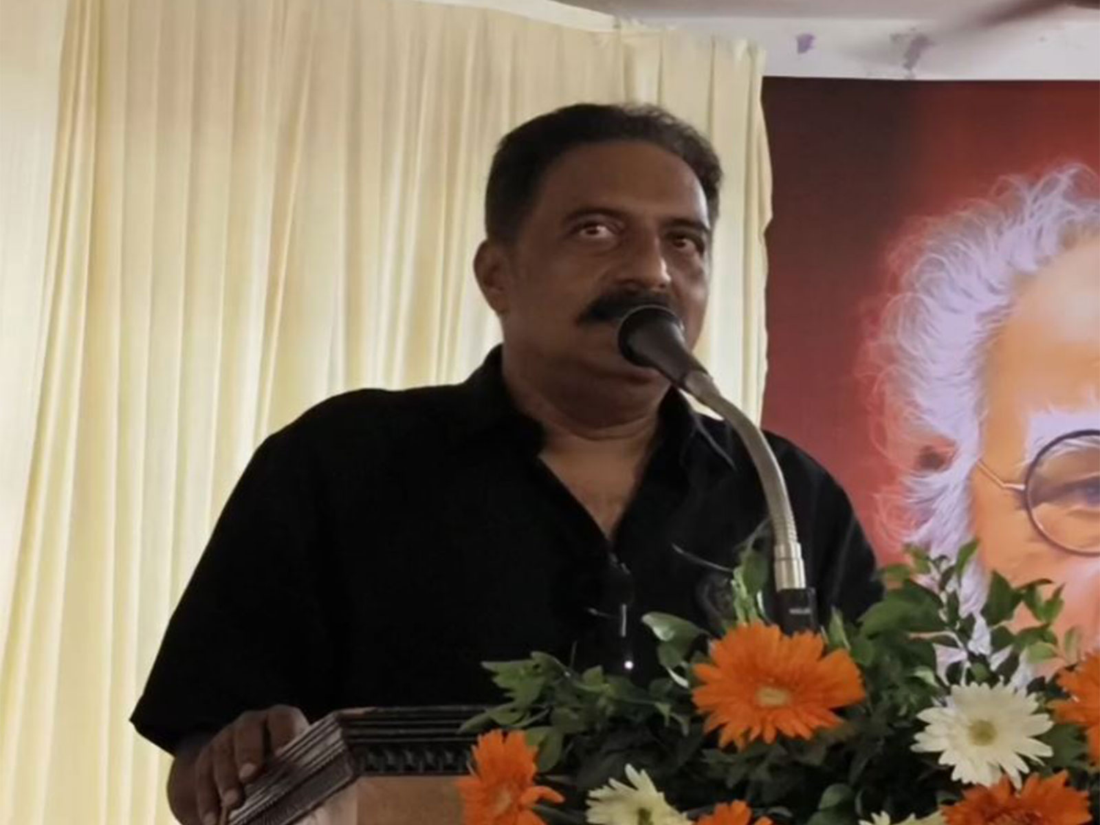 Prakash Raj (Photo/ANI) Prakash Raj (Photo/ANI)