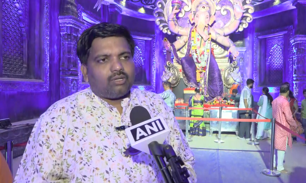 Mumbai’s Shivdi Cha Raja gets underwater Dwarka theme on 75th anniversary