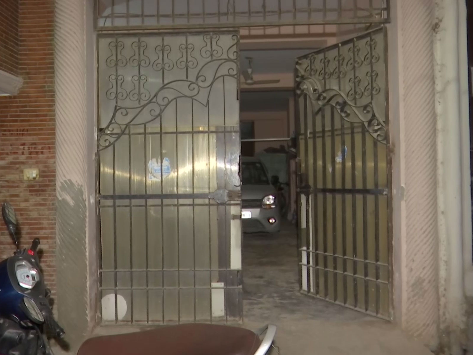 House where the robbery took place in Delhi’s Sangam Vihar (Photo/ANI) House where the robbery took place in Delhi’s Sangam Vihar (Photo/ANI)