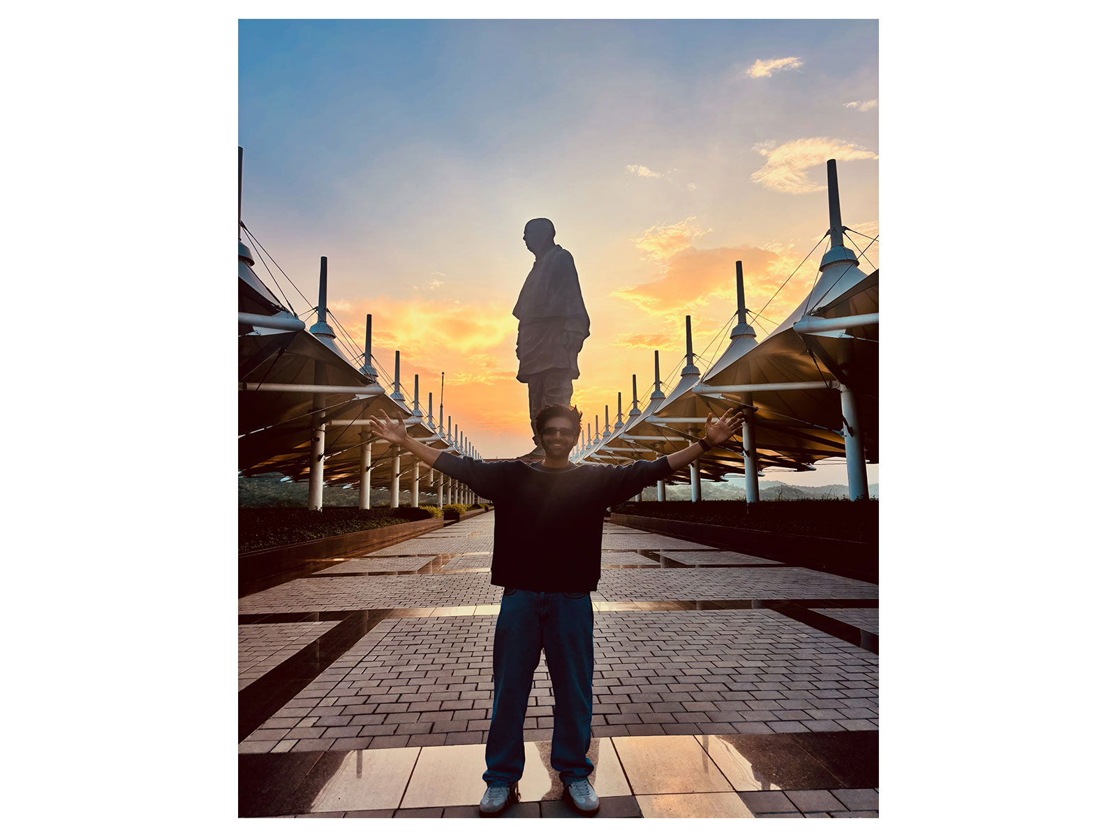 Kartik Aaryan at Statue of Unity (Photo/Instagram@kartikaaryan)