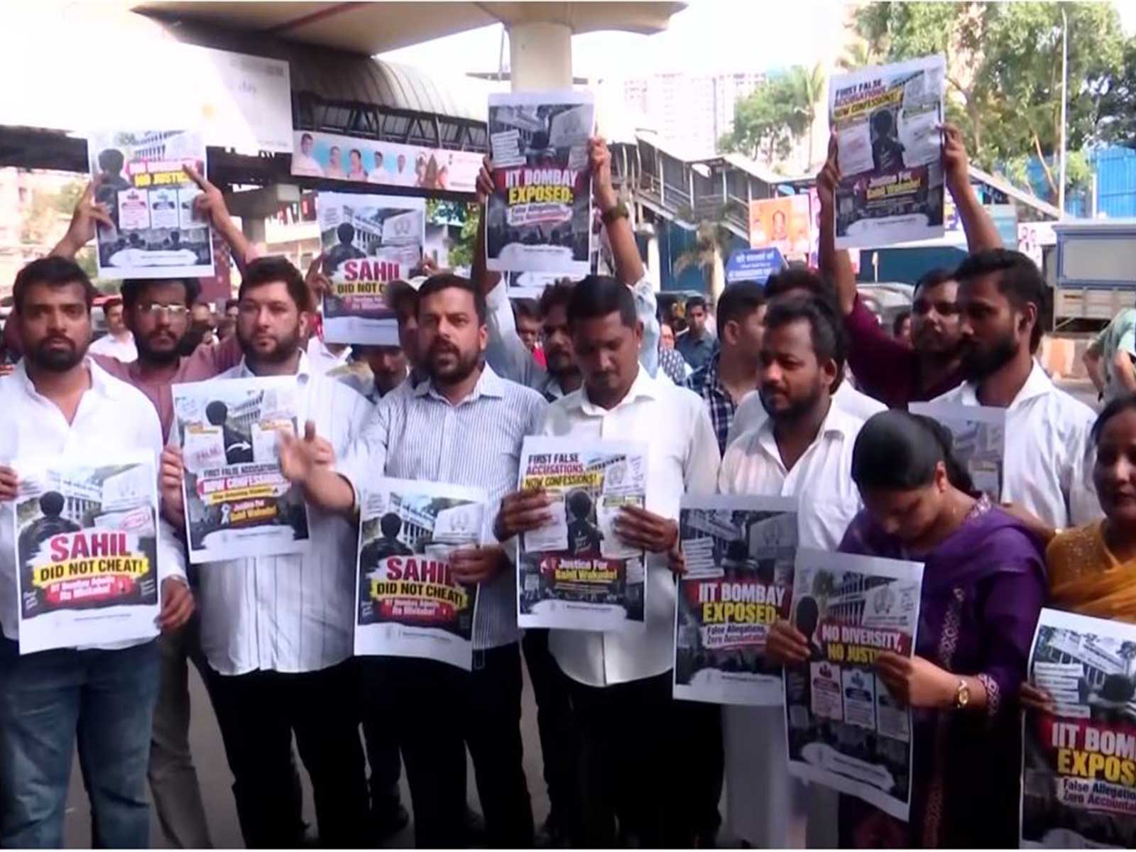 Mumbai Youth Congress and VBA youth wing staged a protest at IIT Bombay (Photo/ANI)