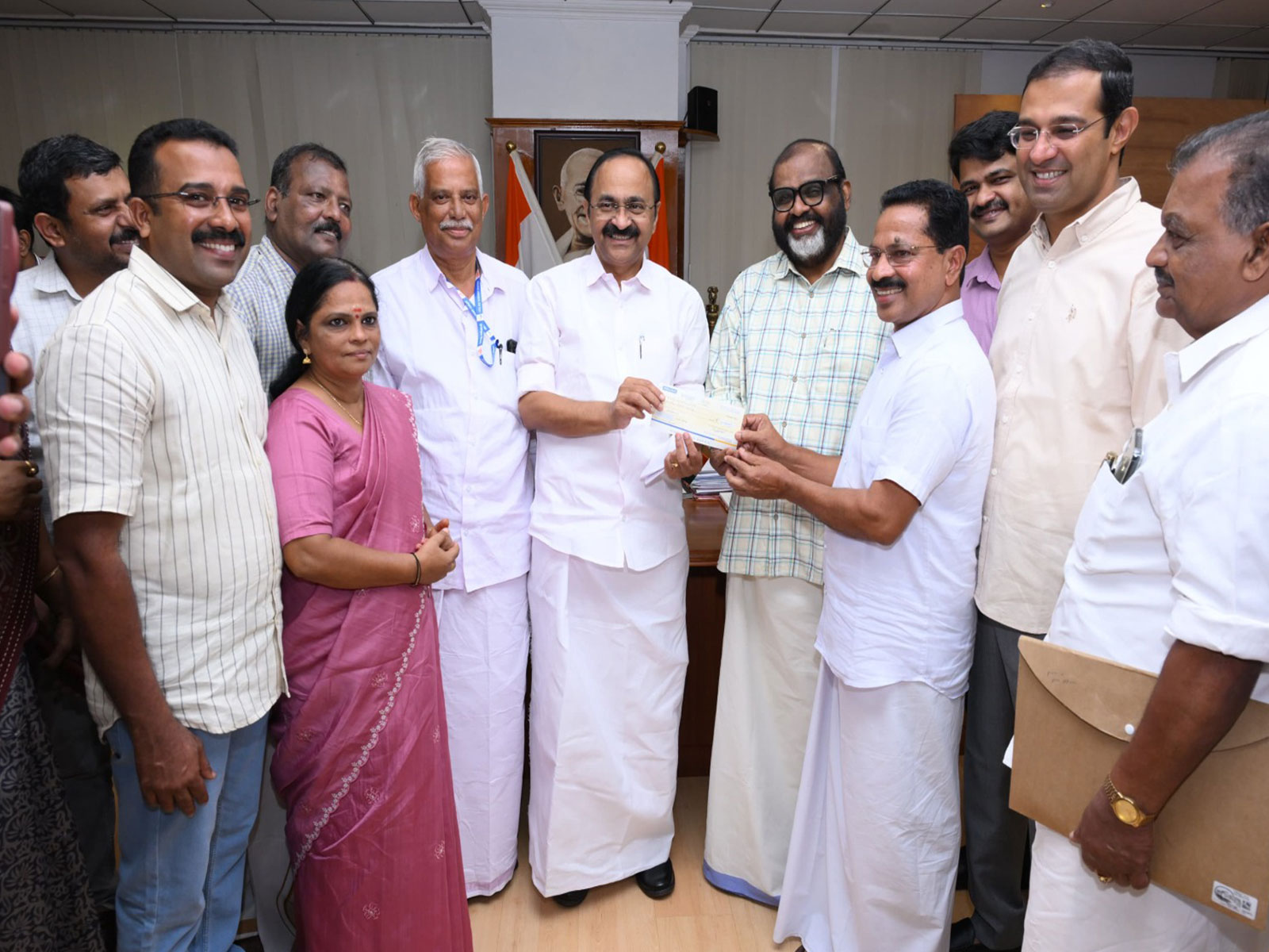 Jose hands over Rs 40 lakh CM VD Satheesan to fund a new bus for KSRTC (Photo/Release) Jose hands over Rs 40 lakh CM VD Satheesan to fund a new bus for KSRTC (Photo/Release)