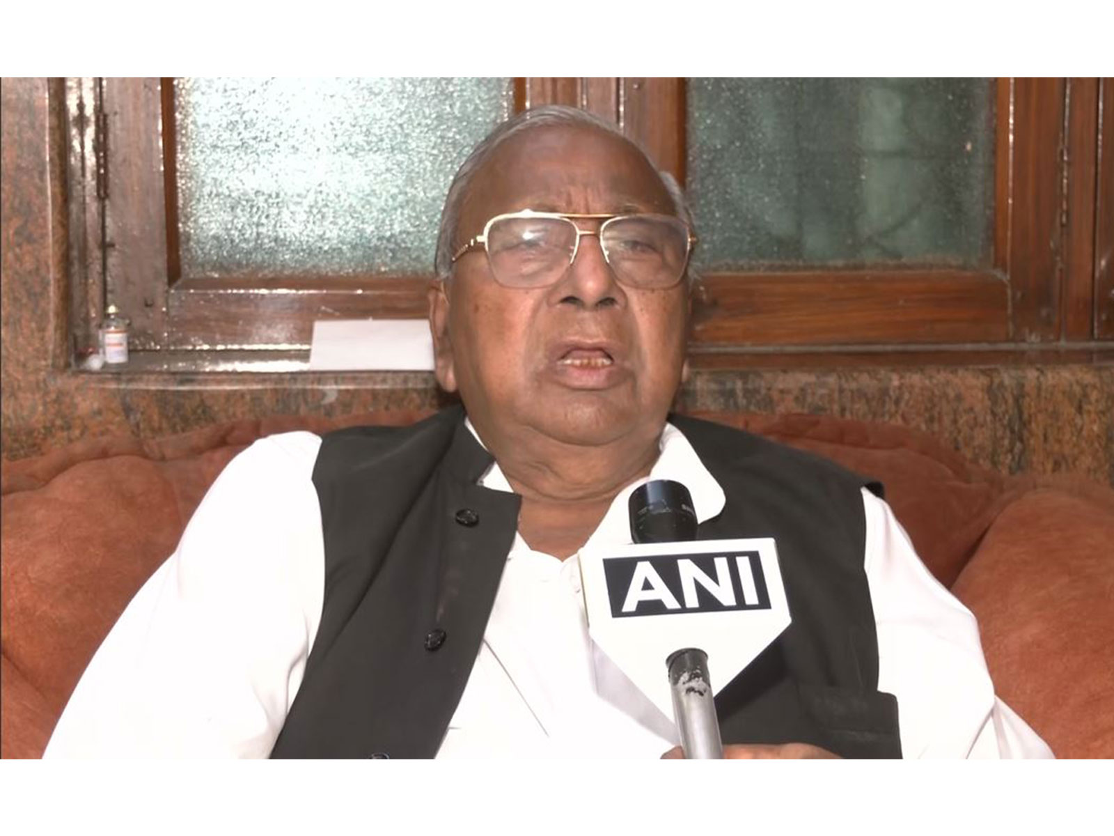 Senior Congress leader V Hanumanth Rao (Photo/ANI) Senior Congress leader V Hanumanth Rao (Photo/ANI)