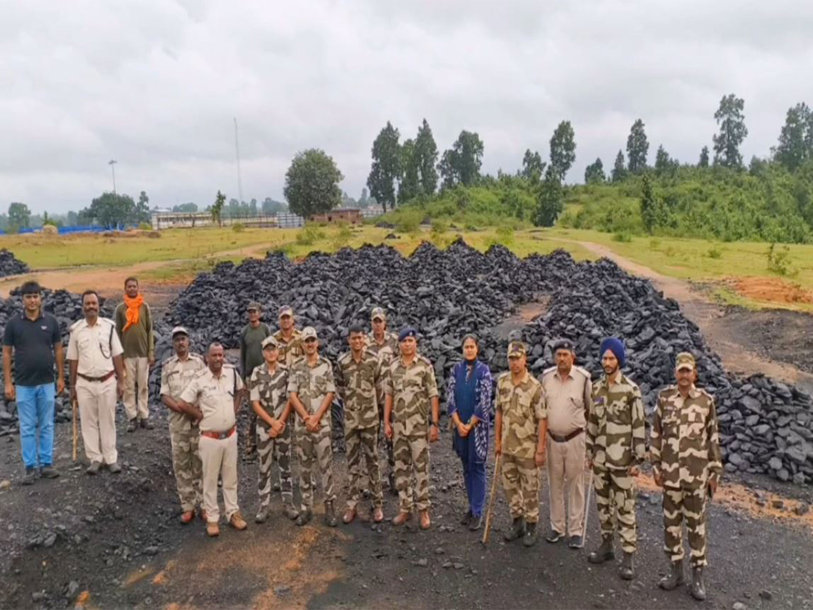 CISF units of Magadh-Amrapali and NK Piparwar during operations near the Pulbasia Siding in CCL's Magadh Area (Photo/@CISFHQrs)
