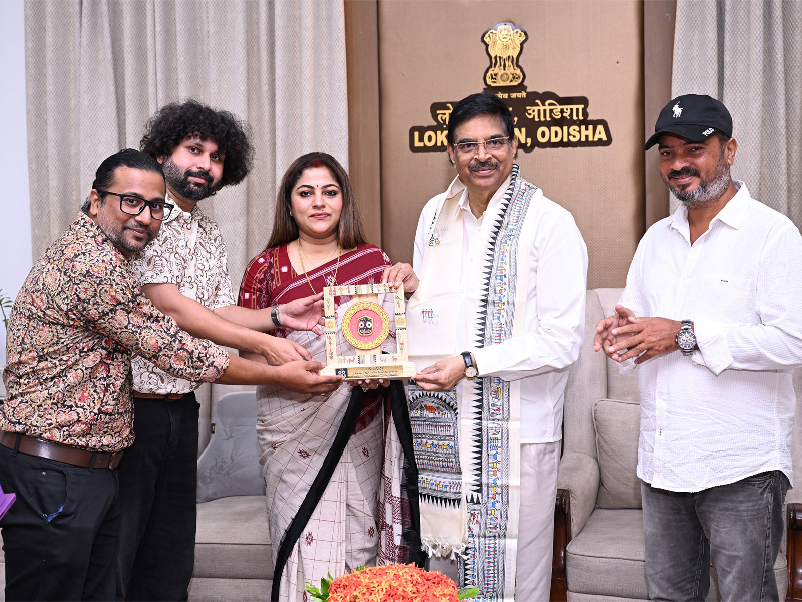 Odisha Governor congratulates ‘Lahari’ team (Photo/X@DrHariBabuK) Odisha Governor congratulates ‘Lahari’ team (Photo/X@DrHariBabuK)