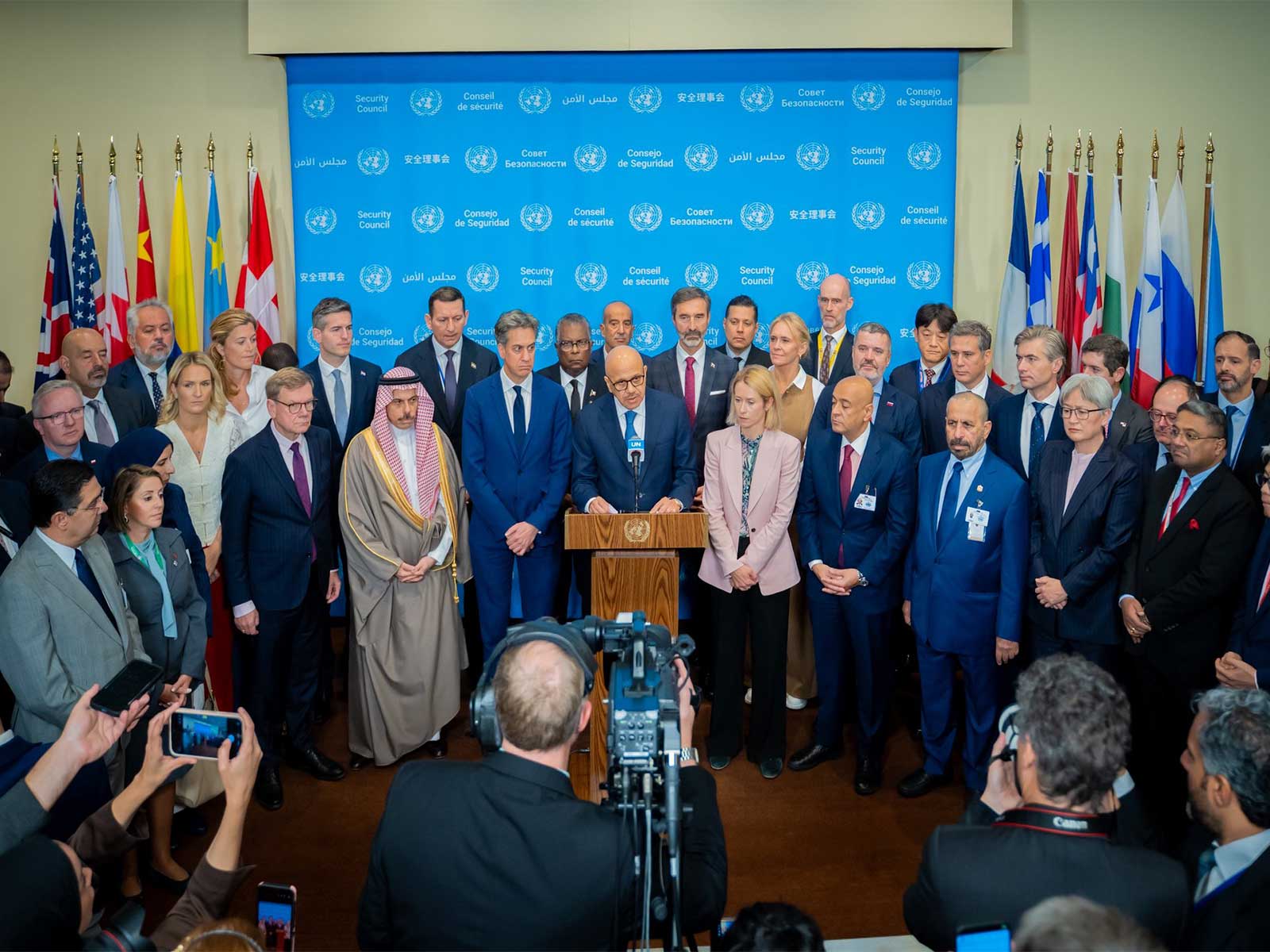 Bahrain leads 80 nations in urgent call for immediate reopening of Strait of Hormuz (Photo/X@bahdiplomatic)