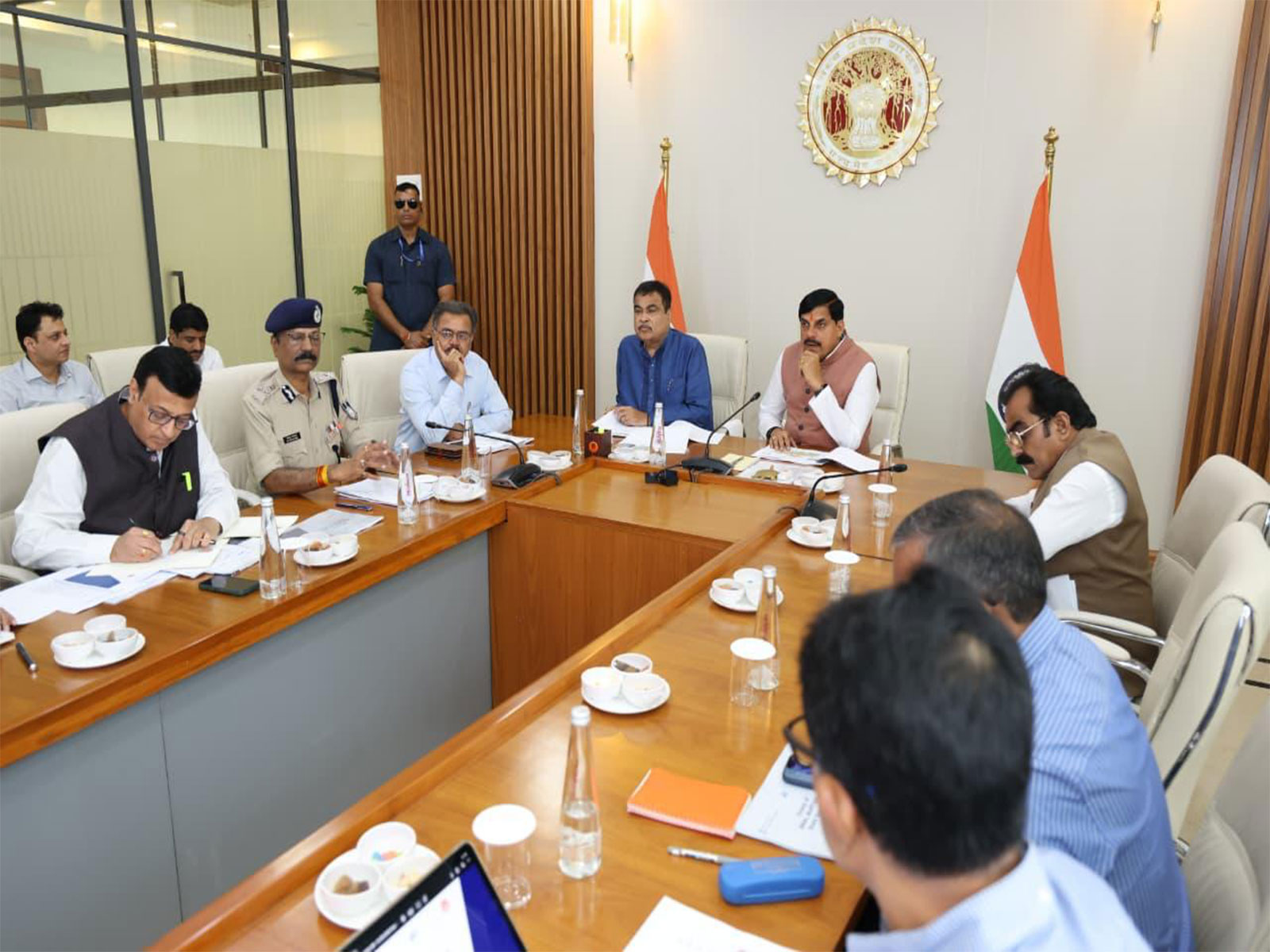 MP CM Mohan Yadav and Union Minister Nitin Gadkari hold review meeting (Photo/CMO) MP CM Mohan Yadav and Union Minister Nitin Gadkari hold review meeting (Photo/CMO)