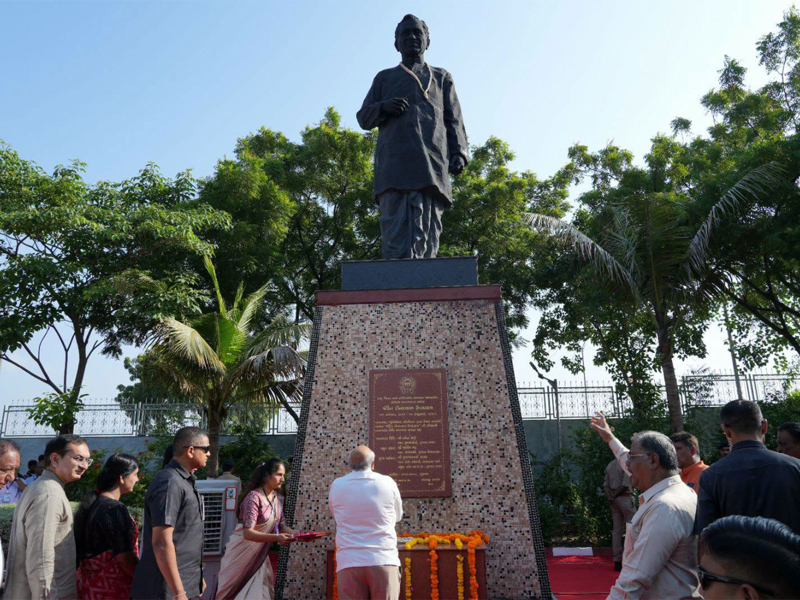 Gujarat Chief Minister Bhupendra Patel paid floral tribute to Pandit Deendayal Upadhyaya on his birth anniversary at Anupam Bridge  (Photo/ ANI)