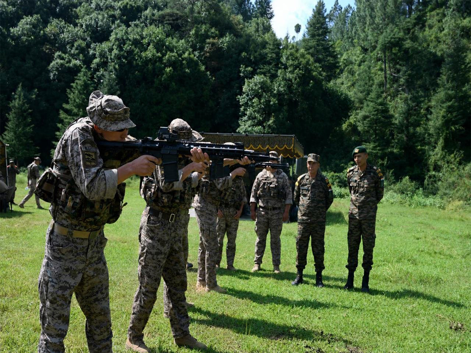 Indian, Mongolian troops conduct weapon handling drills during Exercise NOMADIC ELEPHANT (Photo/IndianArmy) Indian, Mongolian troops conduct weapon handling drills during Exercise NOMADIC ELEPHANT (Photo/IndianArmy)