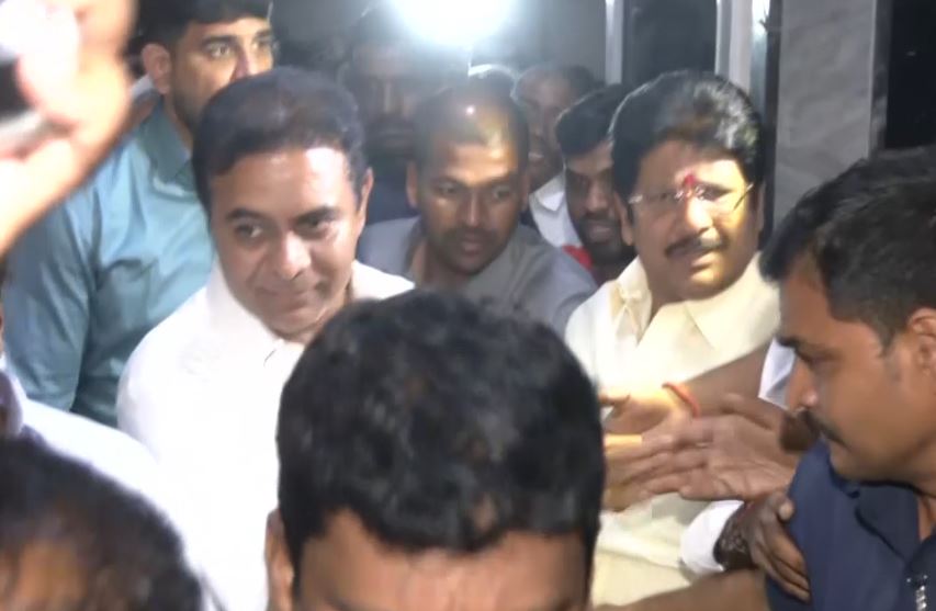 Telangana: KTR watches Nani’s latest release ‘The Paradise’ in cinema hall