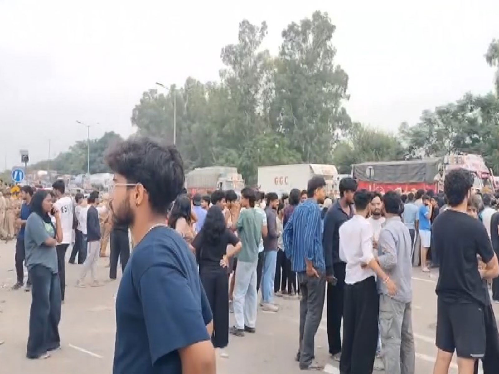 students in Punjab's Phagwara protest against alleged rape of student (Photo/ANI) students in Punjab's Phagwara protest against alleged rape of student (Photo/ANI)