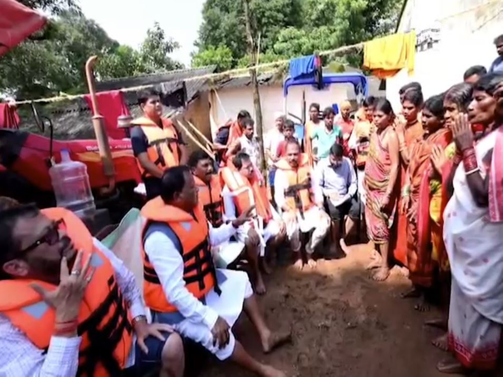 Odisha CM Mohan Charan Majhi interacts with villagers during his visit to flood-hit Chandili Panchayat in Koraput district (Photo/OdishaCMO) Odisha CM Mohan Charan Majhi interacts with villagers during his visit to flood-hit Chandili Panchayat in Koraput district (Photo/OdishaCMO)