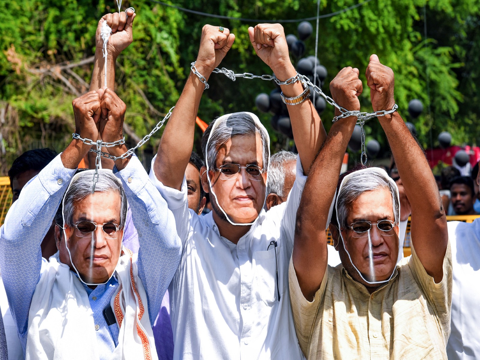 Congress leaders staged a protest in Lucknow (Photo/ANI) Congress leaders staged a protest in Lucknow (Photo/ANI)