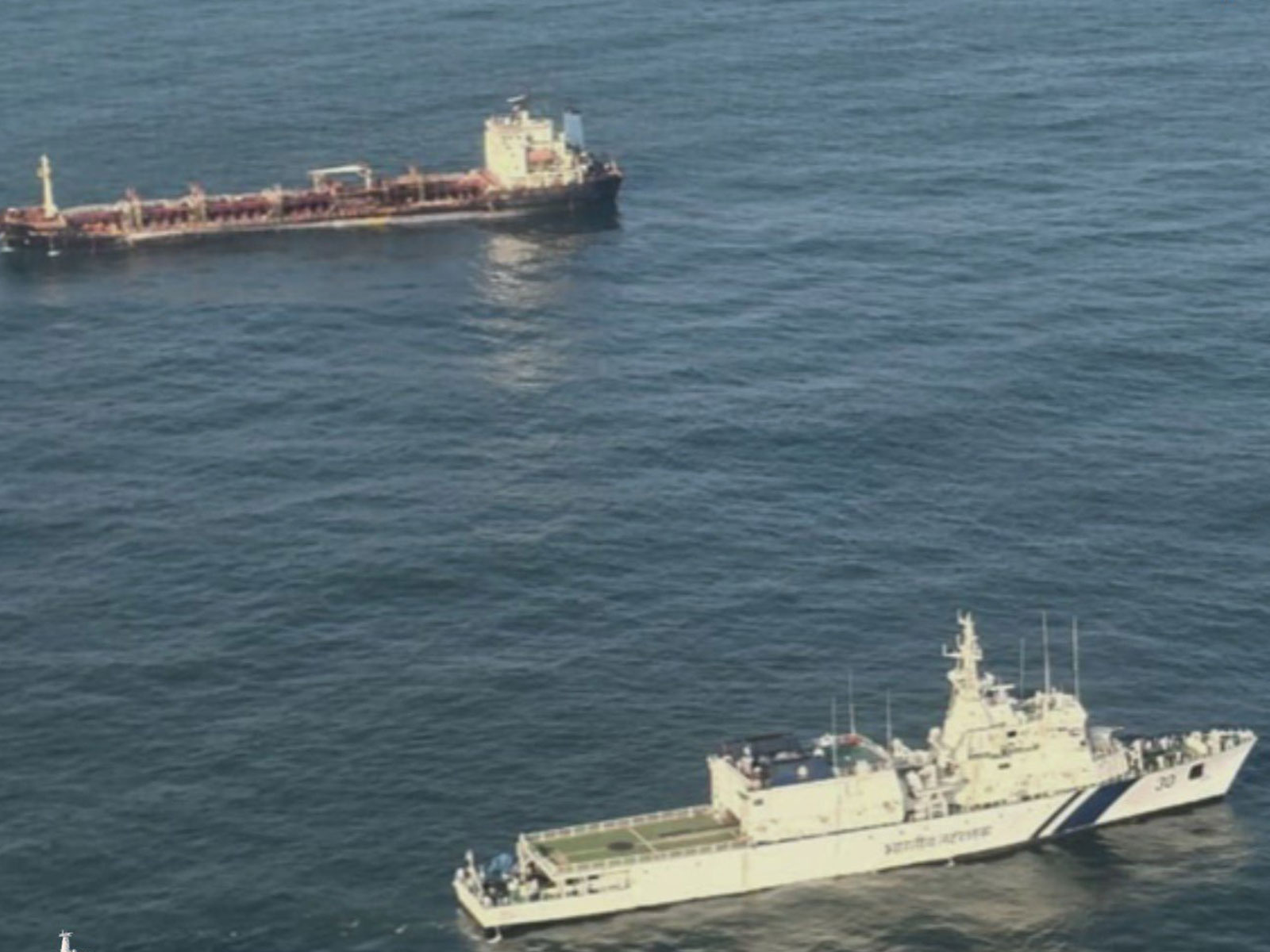 Indian Coast Guard rescues chemical tanker carrying 9,000 MT palm oil off Paradip (Photo: X/@IndiaCoastGuard)