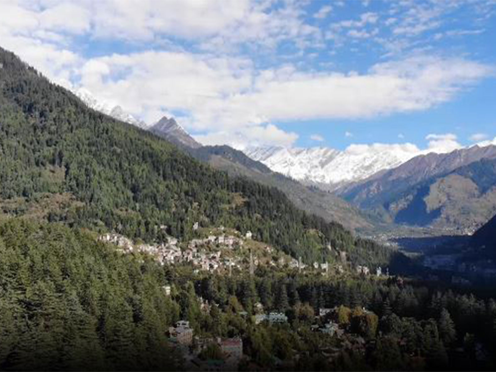 Fresh snow drone visuals (Photo/ANI) Fresh snow drone visuals (Photo/ANI)