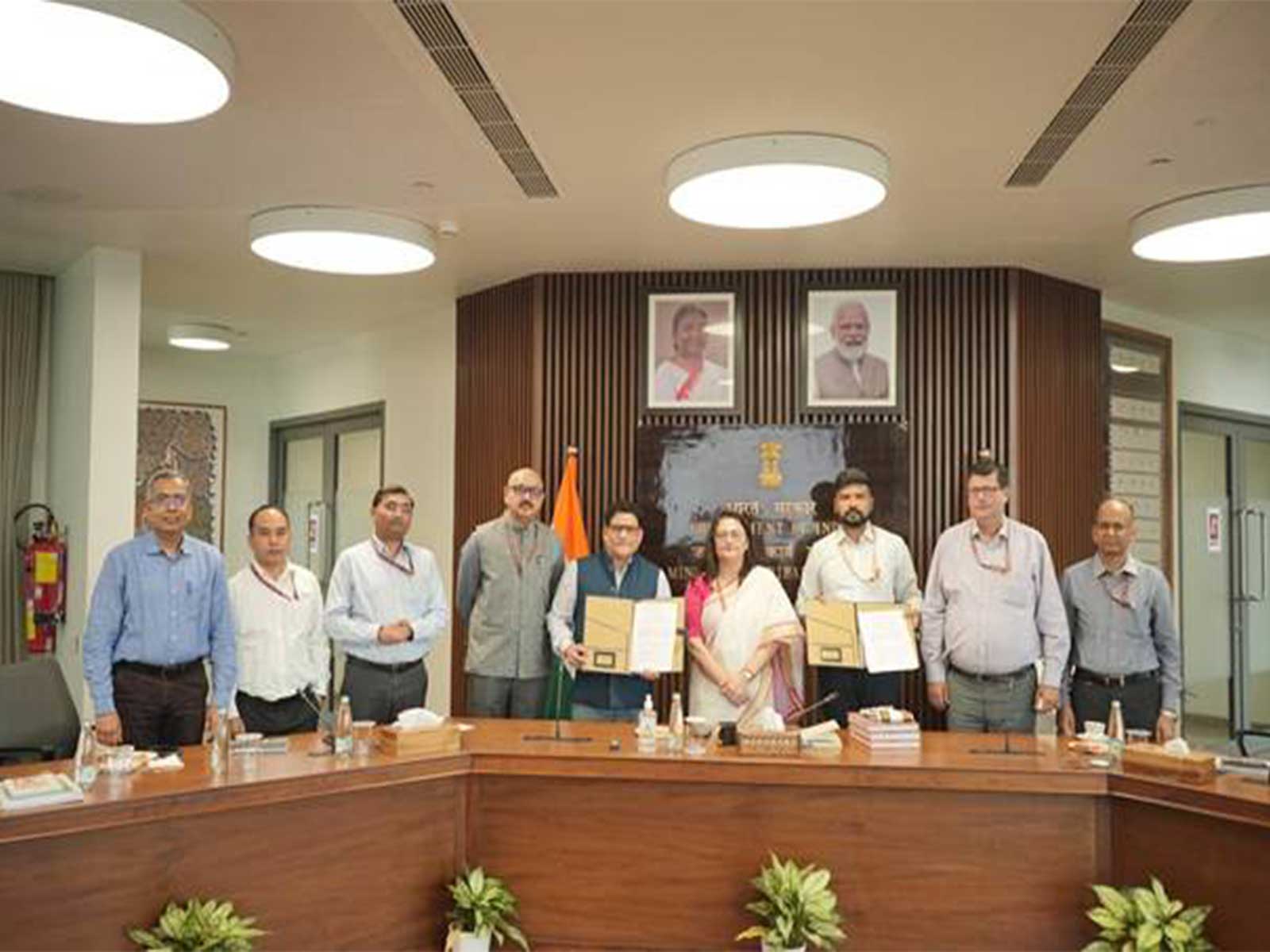 MoTA, IGNCA sign MoU for promotion of tribal cultural heritage (Photo/PIB) MoTA, IGNCA sign MoU for promotion of tribal cultural heritage (Photo/PIB)