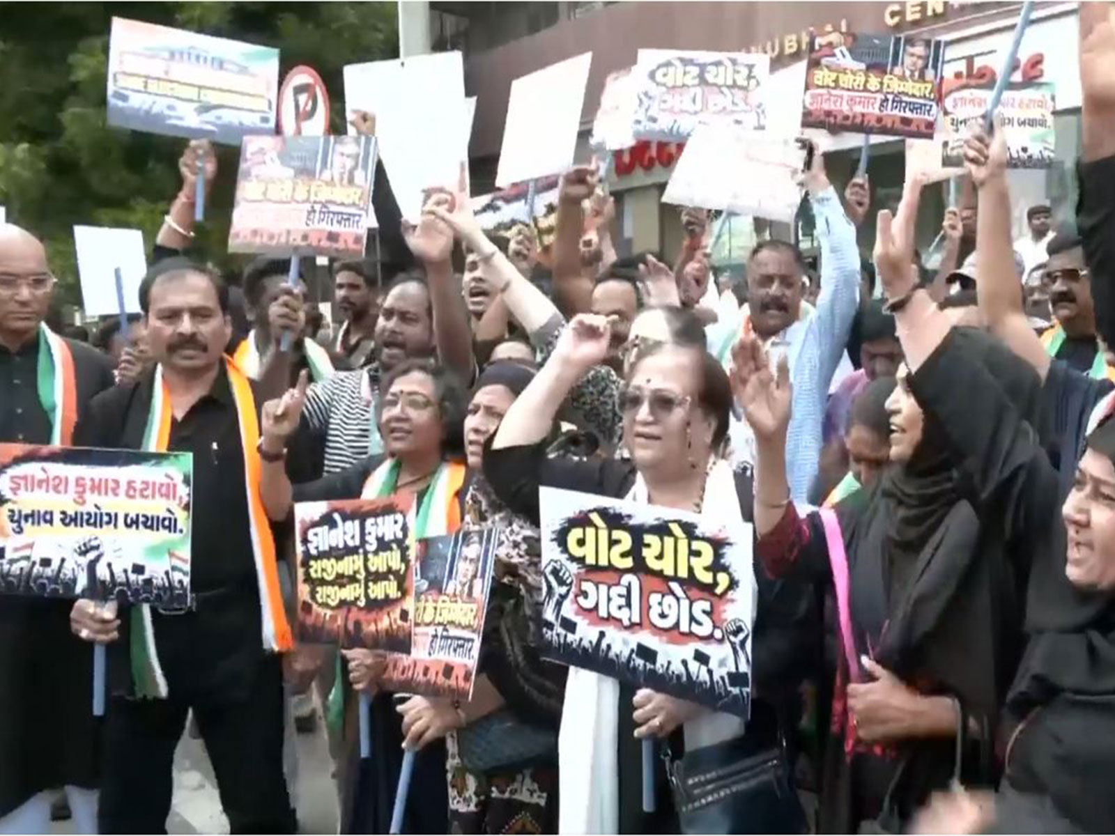 Gujarat Congress workers protesting in Ahmedabad (Photo/ANI) Gujarat Congress workers protesting in Ahmedabad (Photo/ANI)