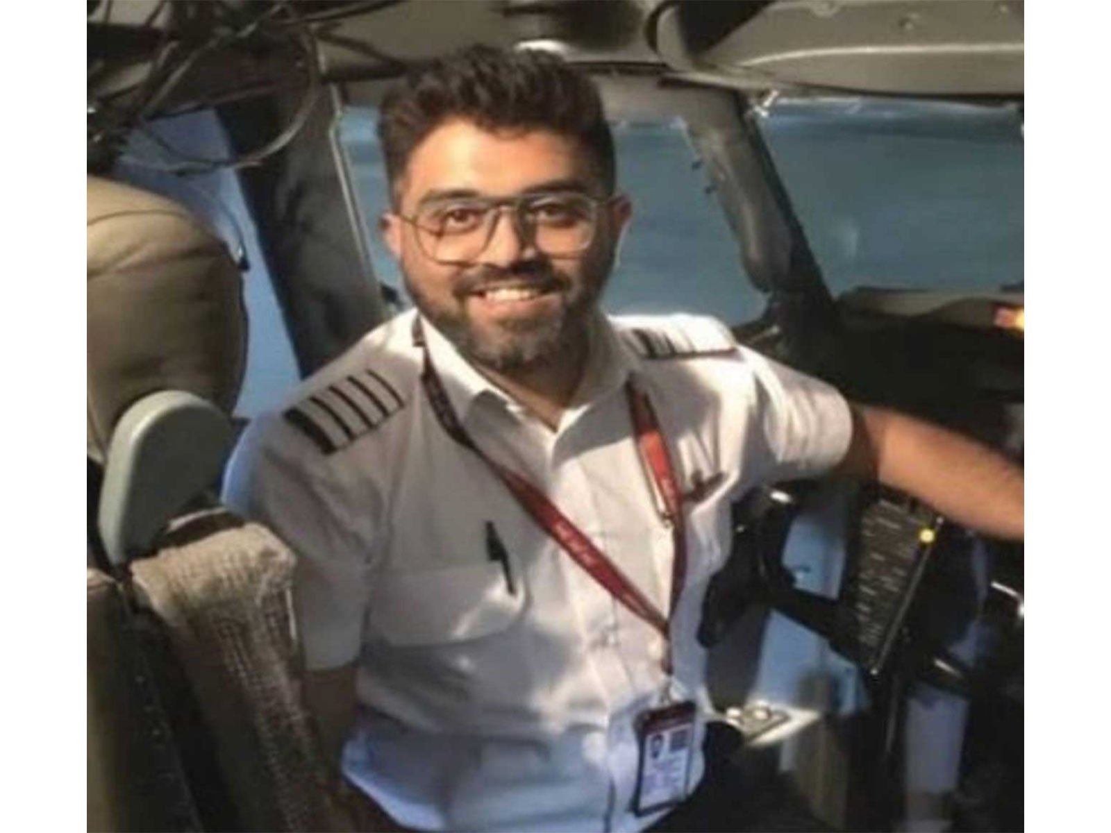 Indian pilot captain Smit Machchhar (Photo: @indemtel) Indian pilot captain Smit Machchhar (Photo: @indemtel)