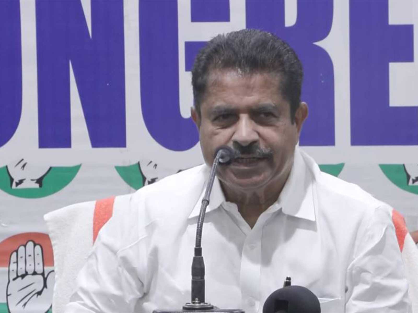 UDF Convenor & Congress MP Adoor Prakash (Photo/ANI)