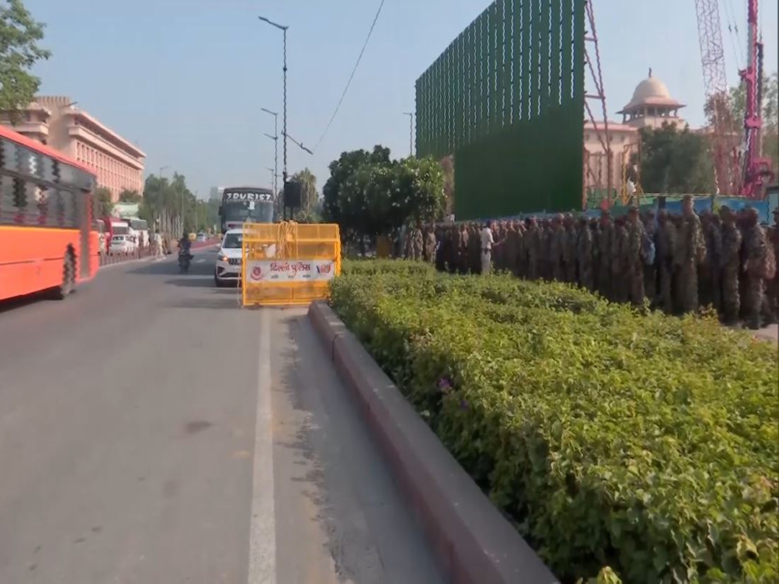 Trafic restrictions in several places ahead of proposed demostration at Jantar Mantar (Photo/ANI)
