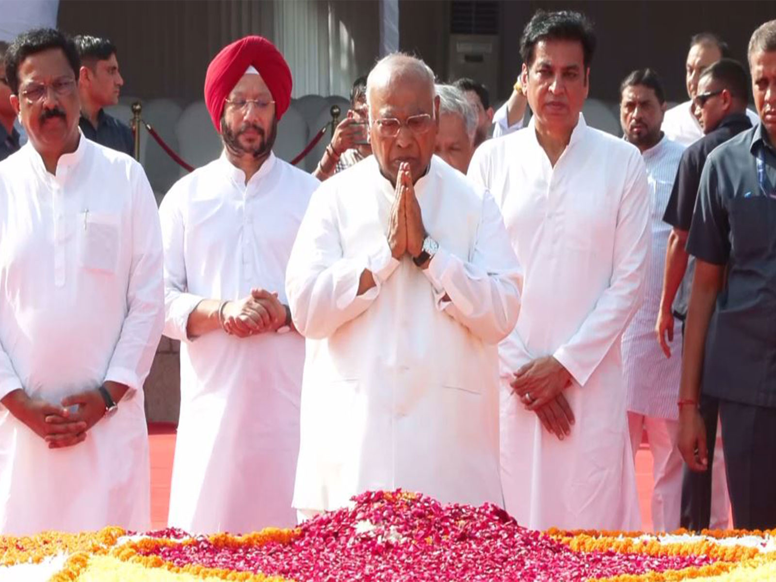 Congress President Mallikarjun Kharge (Photo/ANI) Congress President Mallikarjun Kharge (Photo/ANI)