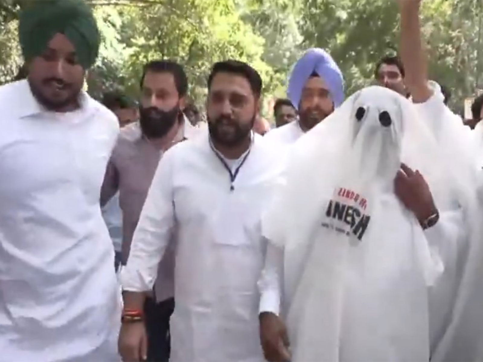 Youth Congress workers hold protest against the Election Commission in Delhi (Photo/ANI)