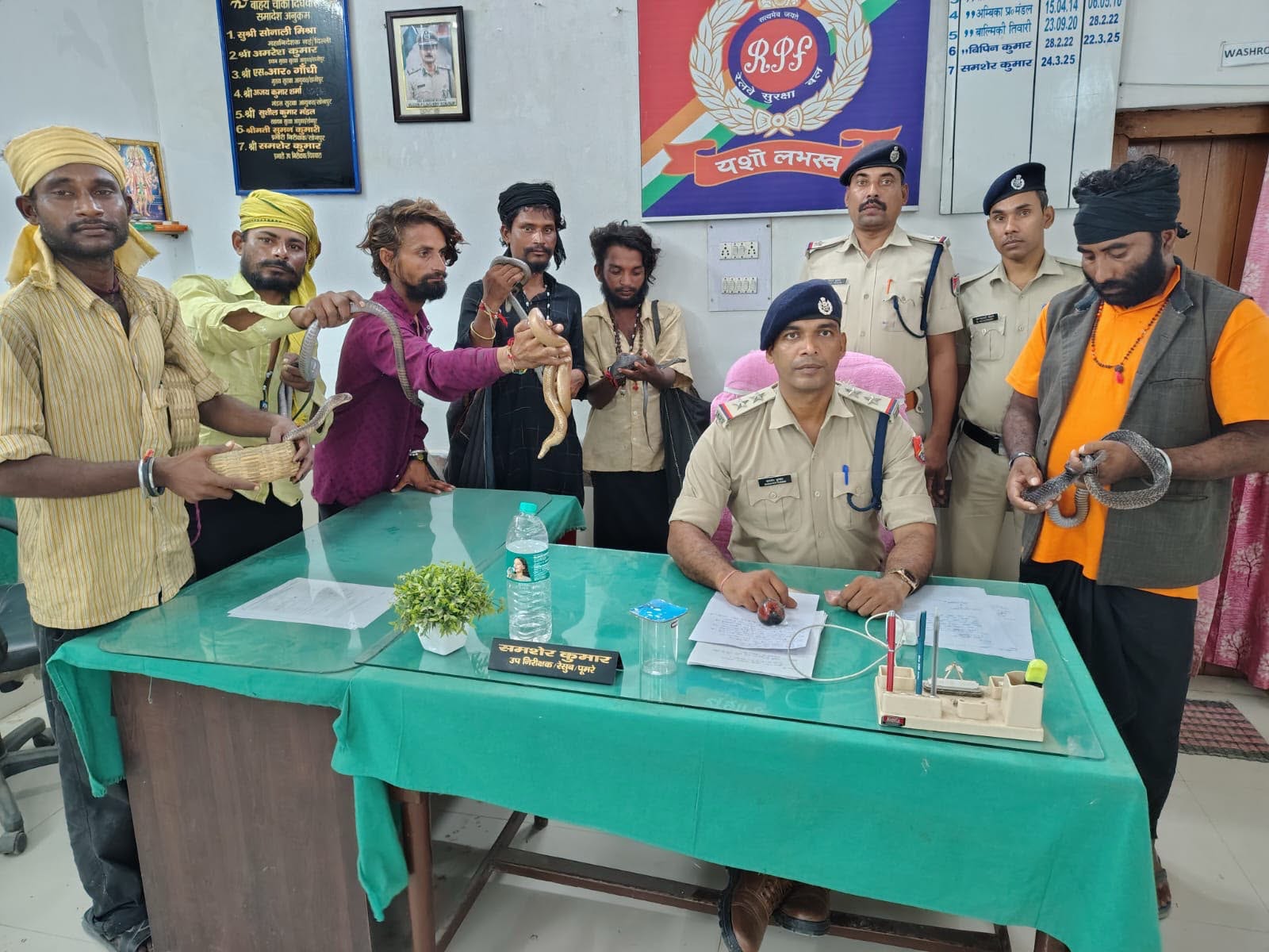 Six snake charmers arrested by RPF (Photo: Indian Railways) Six snake charmers arrested by RPF (Photo: Indian Railways)