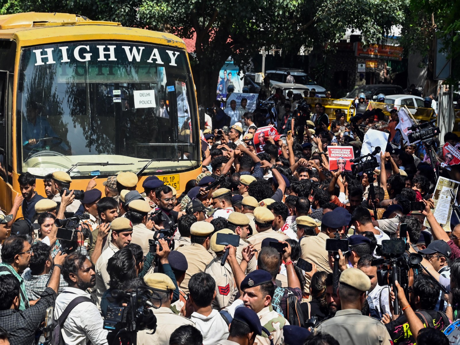 Delhi Police accused of misconduct with female journalist at Jantar&hellip;
